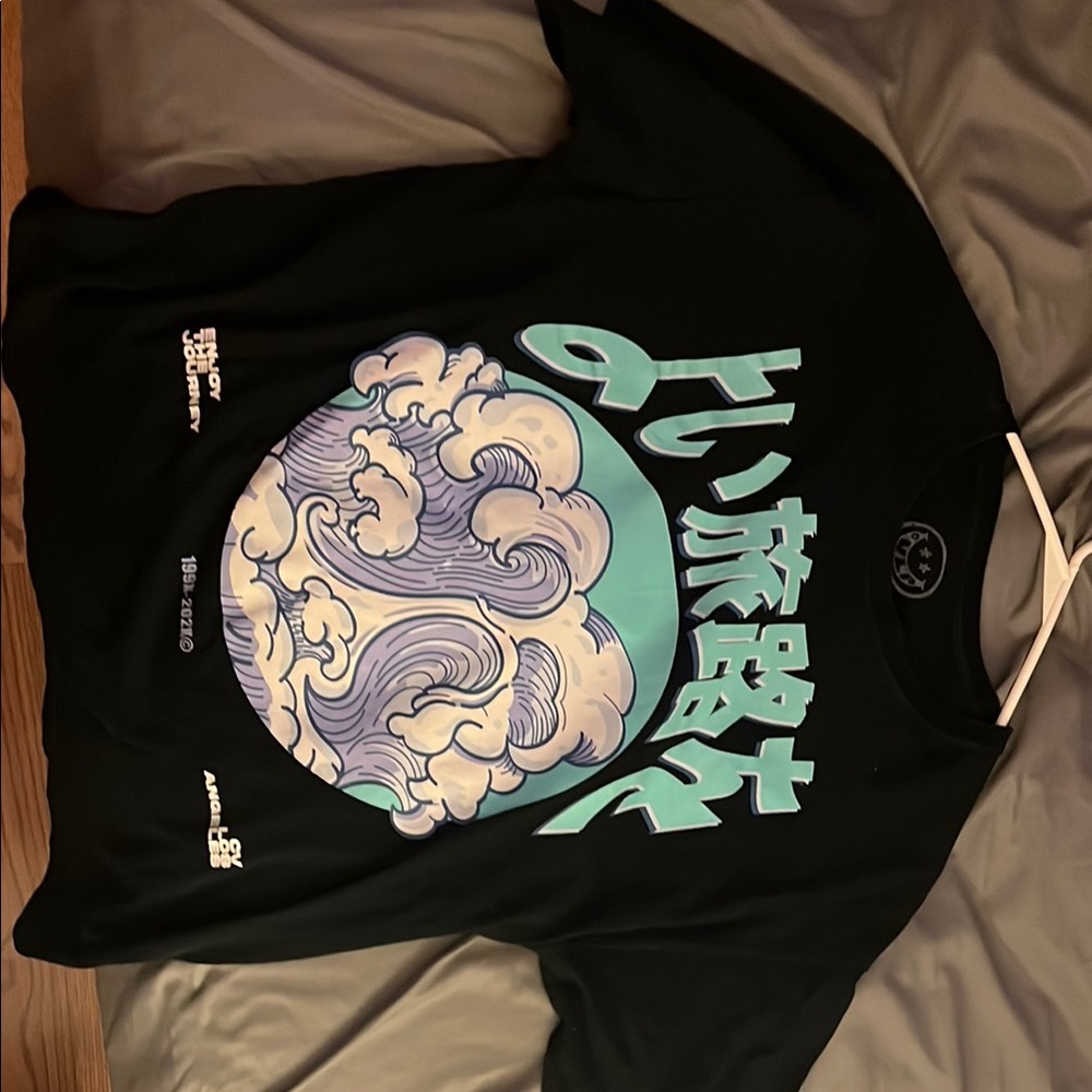 PacSun Black Tee with Blue and White Graphic